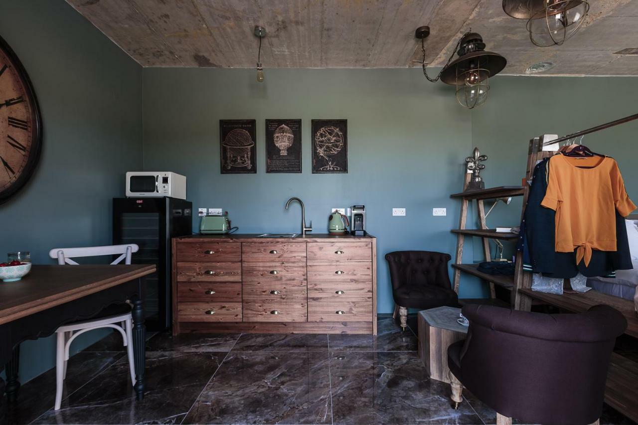 Talbot & Bons Studio Flat Gudja Extérieur photo